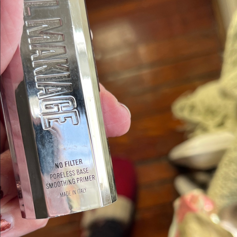 IL MAKIAGE Smoothing Primer - Sleek Silver - Picture 4 of 9